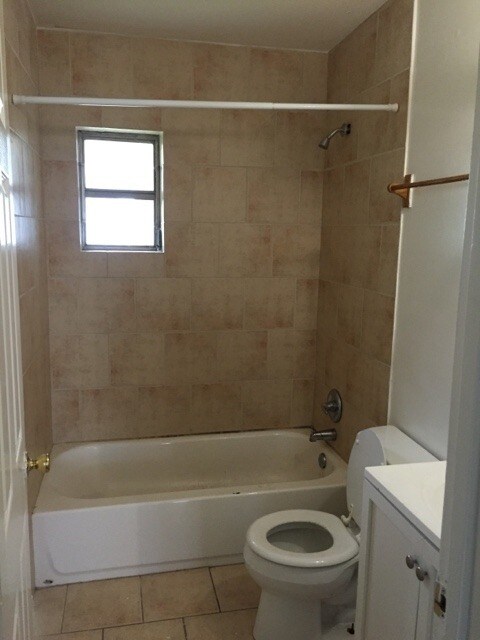 Building Photo - Hidden Enclave of Ranch Style Homes