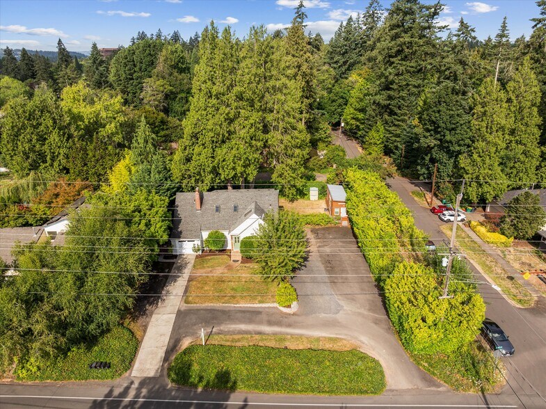 Building Photo - 9835 SW 80th Ave