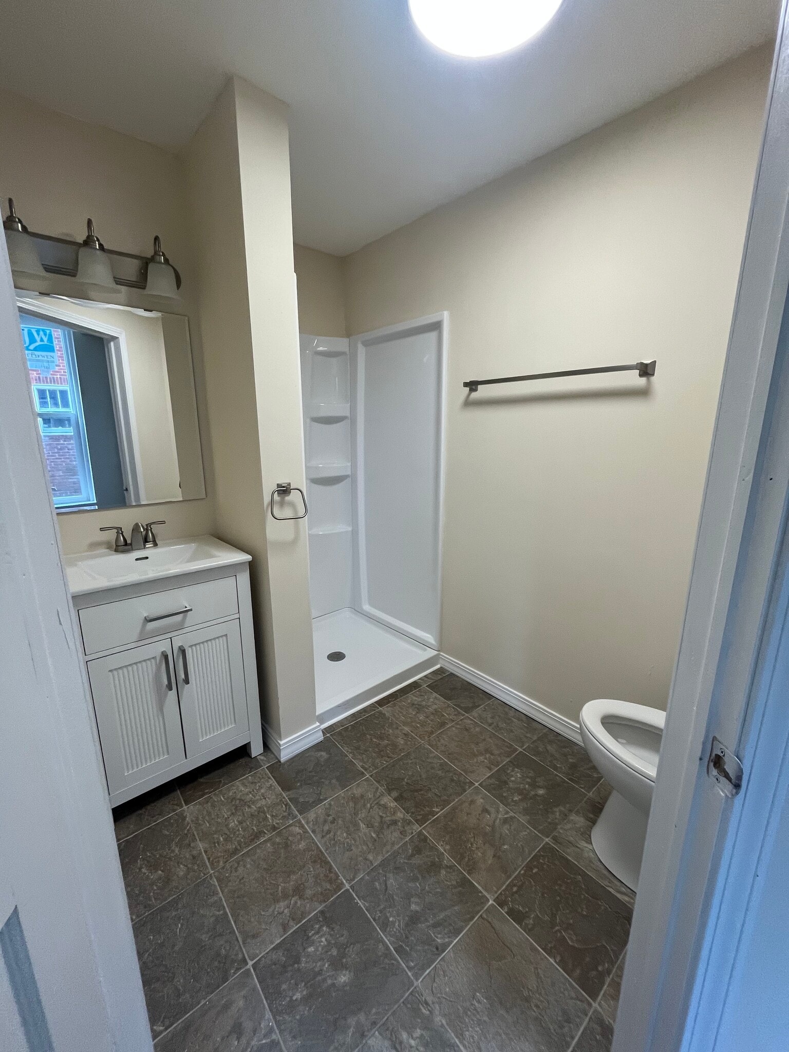 Building Photo - 1102 N 10th St