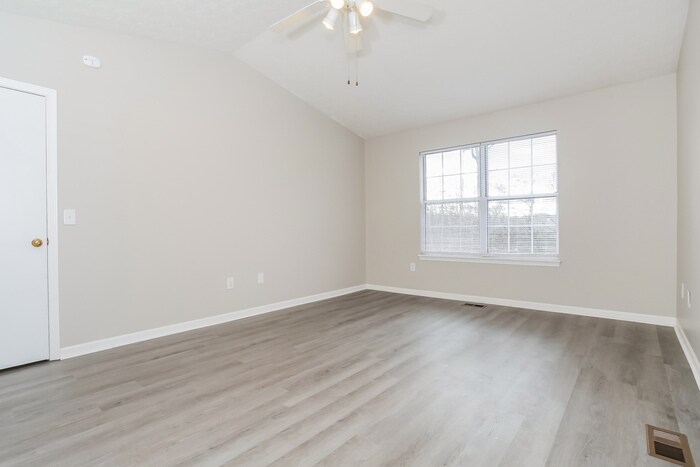 Building Photo - 935 Joy Dr