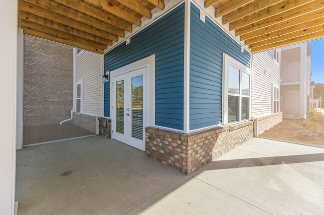 Building Photo - Brand New, 1 bedroom in Beacon Landing- With Elevator!