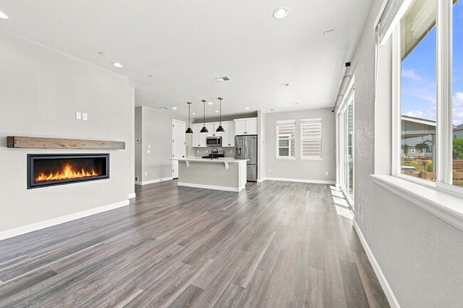 Building Photo - $2,940.95 with $300 off for the first month's rent, 3 Beds - 3 Baths, Single Family Home in Erie ...