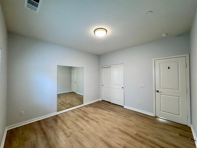 Building Photo - Stunning 2021 built 4 bedroom home for LEA...
