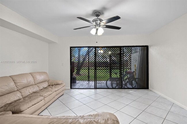 Building Photo - 4241 SW 71st Ter