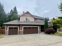 Building Photo - Beautiful 5 Bedroom Home