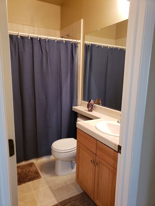 Building Photo - North Natomas Executive Home-Large One Sto...