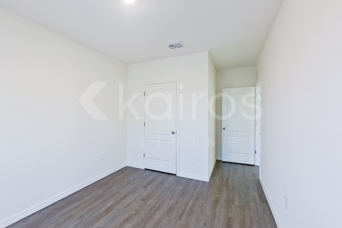 Building Photo - 32032 Katelin Cir