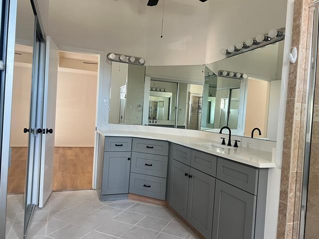 Building Photo - 3642 Foxboro Ln