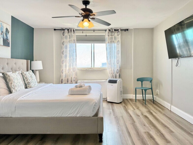 Building Photo - 215 Piedmont Ave NE