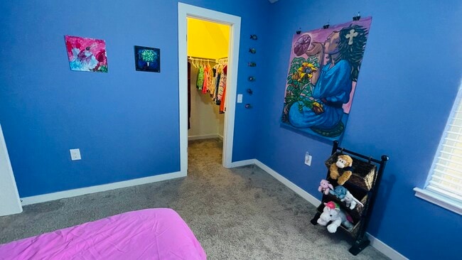 Bedroom #2 with walk-in closet - 7108 Garnet Mill Ln