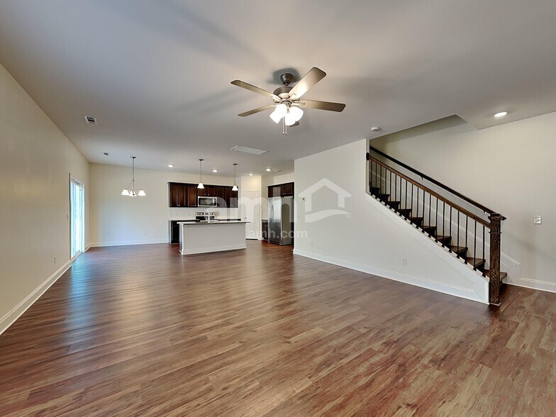 Building Photo - 5969 Hagar Vly Dr