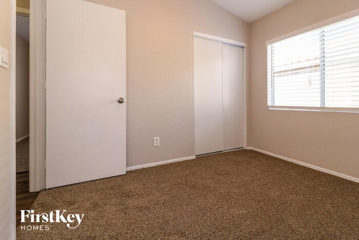 Building Photo - 8023 N 108th Dr