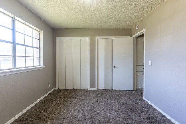 Building Photo - Rent to Own in Midwest City!