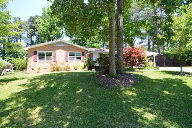 Primary Photo - 304 Arrundale Dr