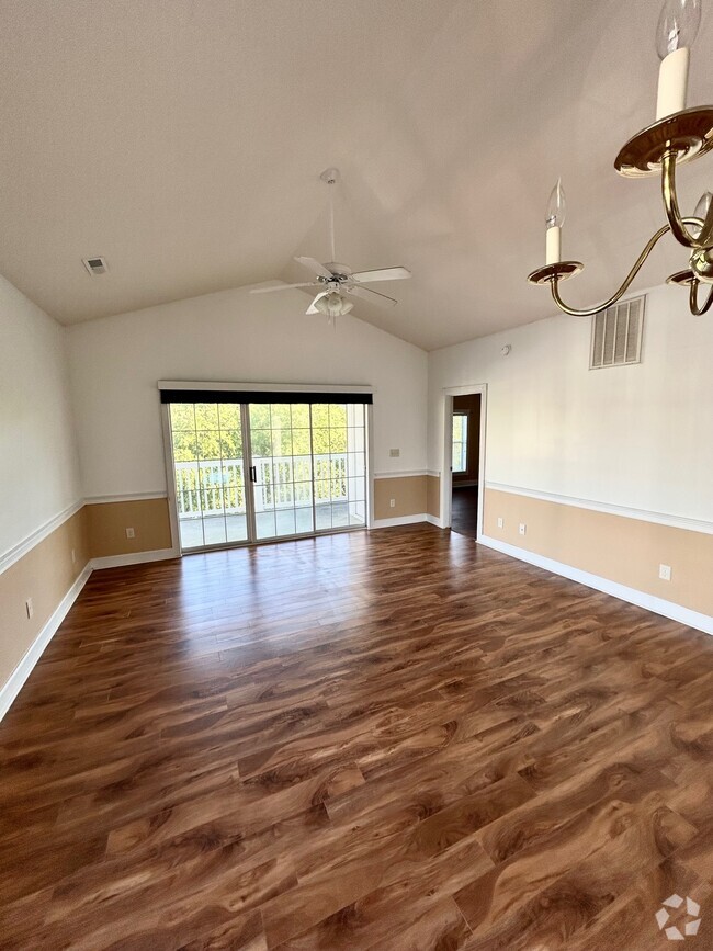 Building Photo - 4655 Wild Iris Dr