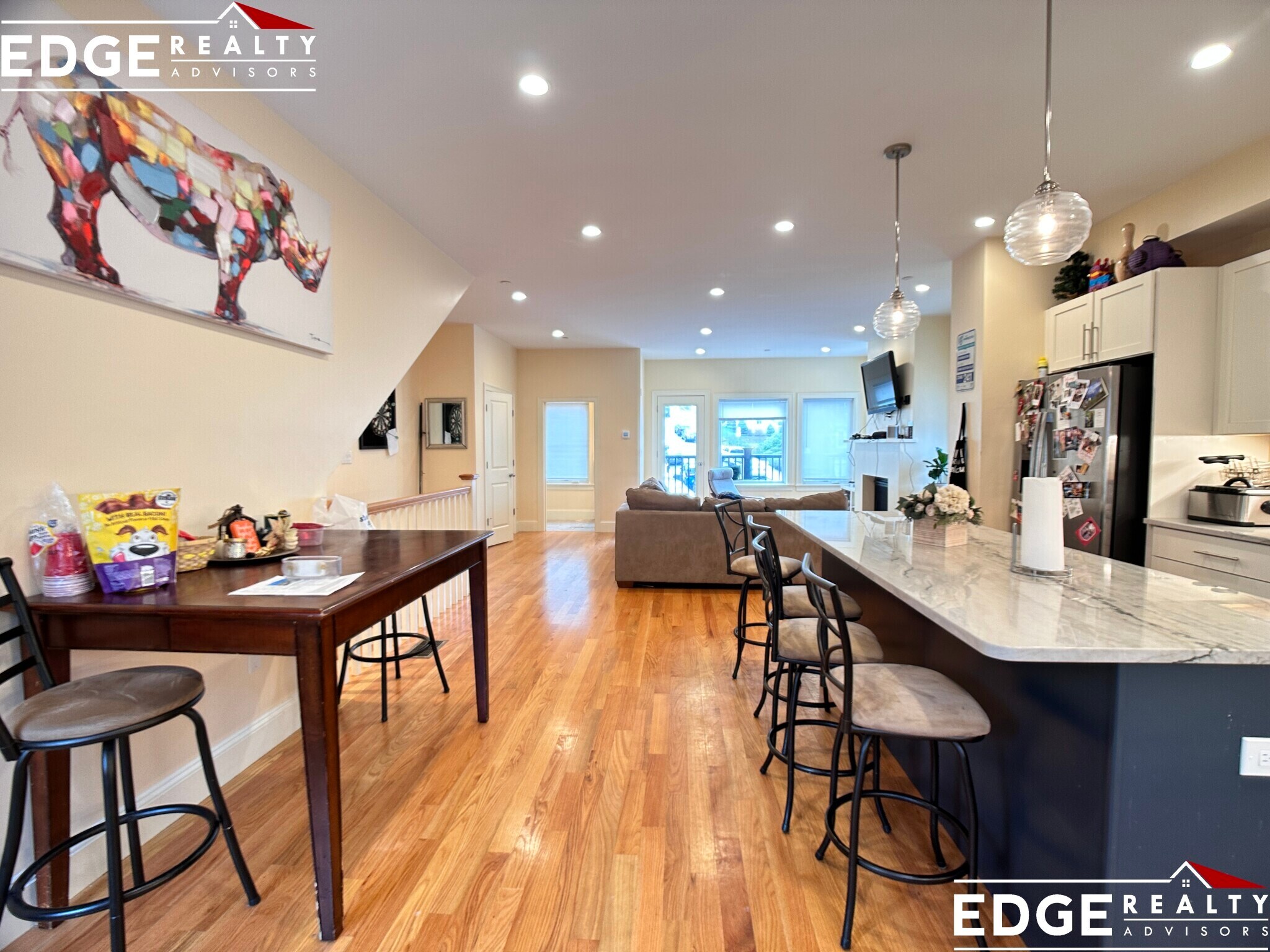 Building Photo - 3 Cufflin St