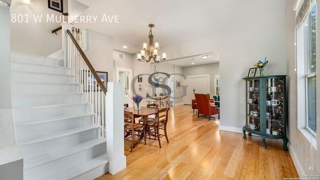 Building Photo - 801 W Mulberry Ave
