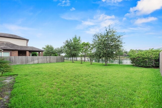 Building Photo - 20323 Mary Point Ln