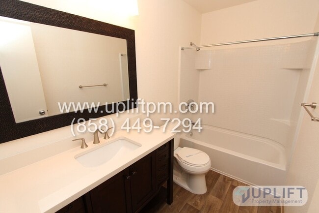Building Photo - Choctaw Dr (4728-30)
