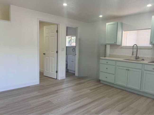 Building Photo - 831 Wolf Trail