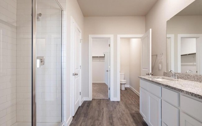 Building Photo - 20105 Park Strip St