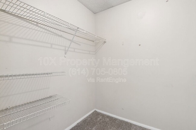 Building Photo - 3850 Julia Ct