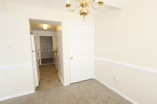 Building Photo - 1509 Thistle Rd