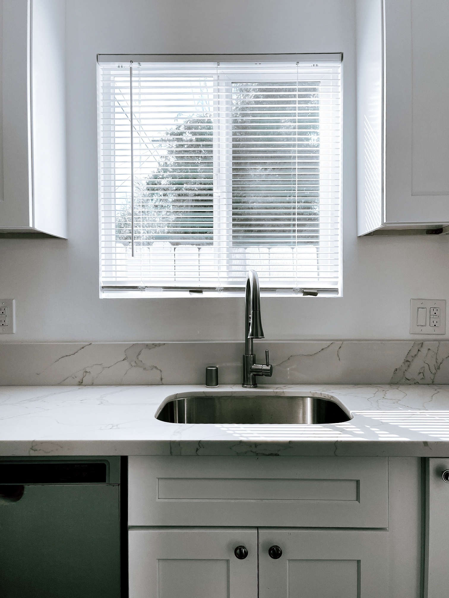 Building Photo - 6002 3rd Ave