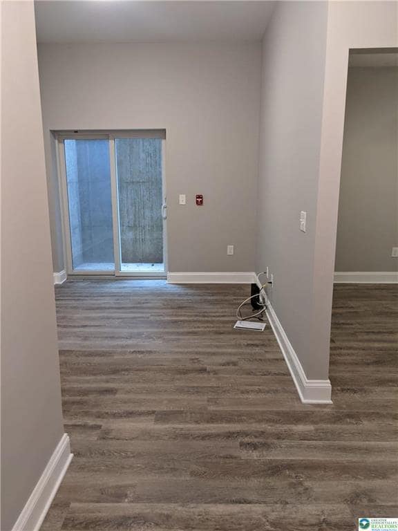 Building Photo - 134 E Broad St