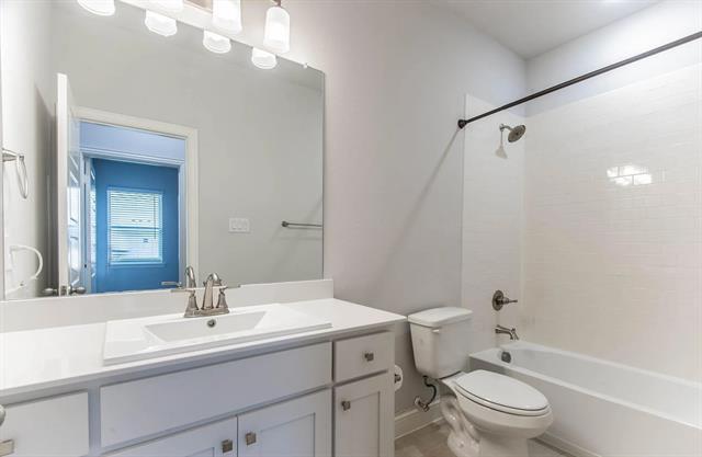 Building Photo - 12927 Couture Dr