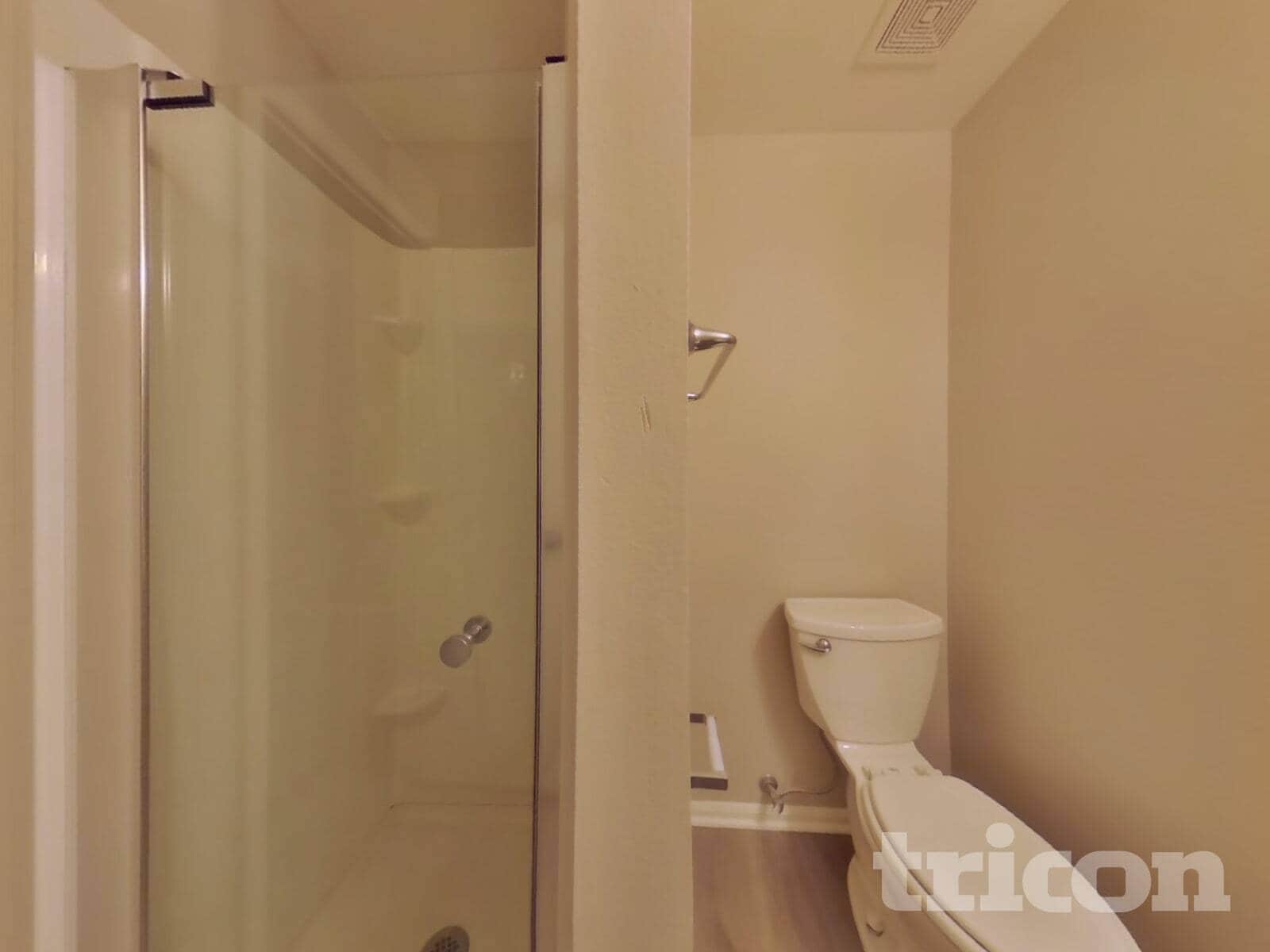 Building Photo - 308 N 46th Ave