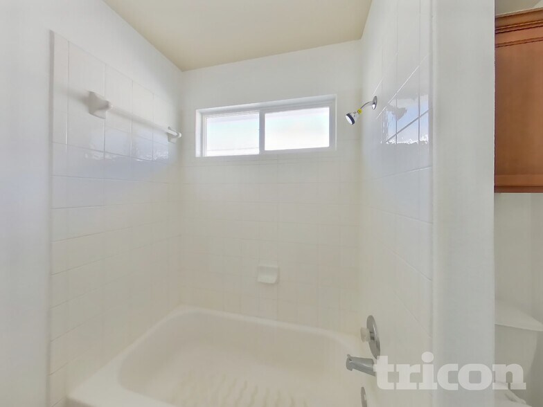 Building Photo - 18521 Mammoth Cave Blvd