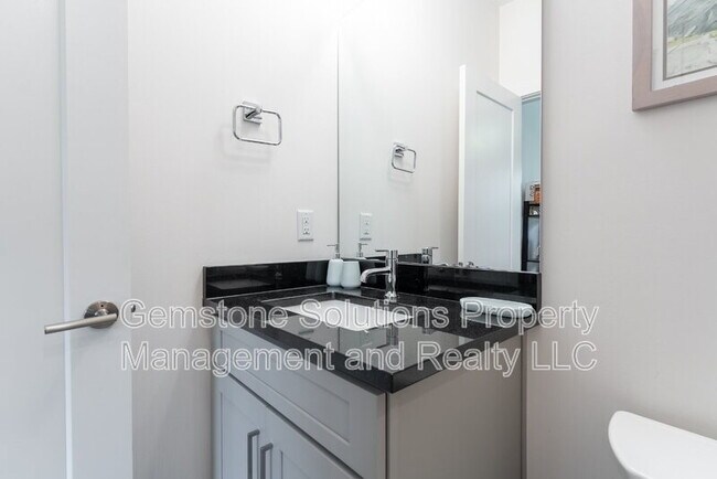 Building Photo - 815 Melpark Ct