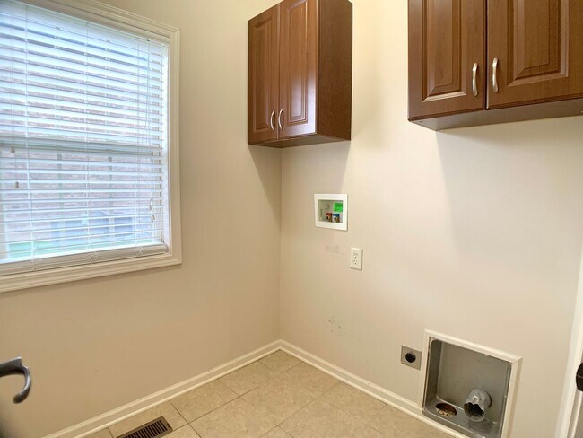 Building Photo - 2524 Remington Trce