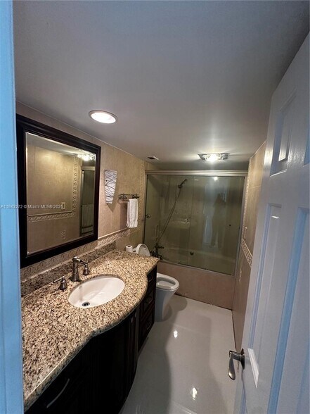 Building Photo - 2851 S Ocean Blvd