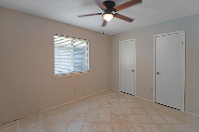 Building Photo - 21738 Dovington Ct
