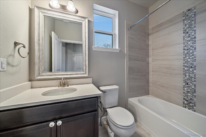 Building Photo - 14605 E Belleview Dr