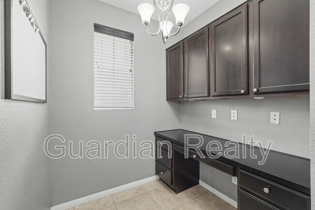 Building Photo - 3220 Jevonda Ave