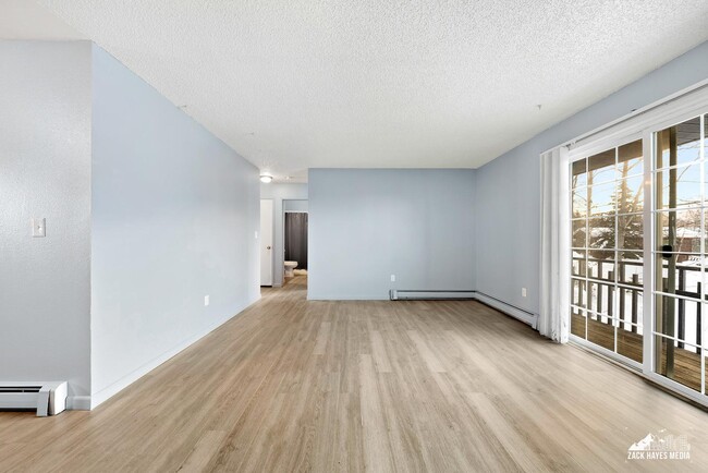 Building Photo - 19033 Whirlaway Rd