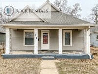 Building Photo - Cute 2 Bed 1 Bath House in Quiet Neighborhood