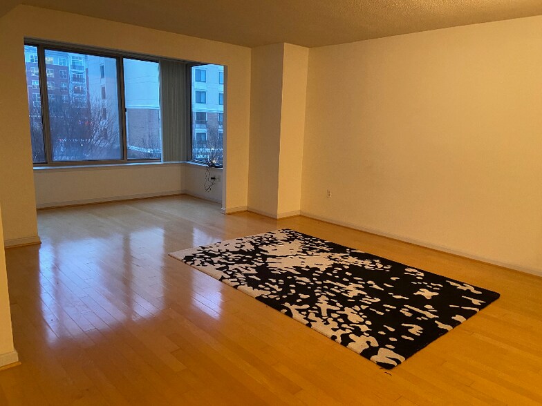 Building Photo - 2726 Gallows Rd