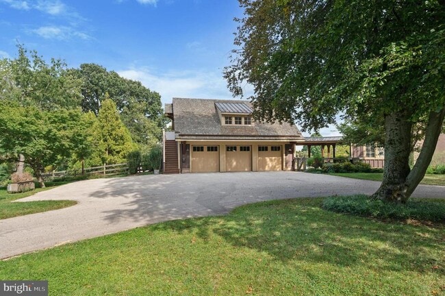 Building Photo - 1125 Ginkgo Ln