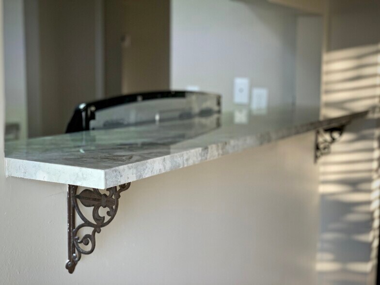 Beautiful Granite Snackbar - 8335 Summa Ave