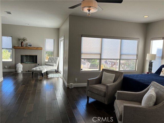 Building Photo - 7420 Cliffside Ct