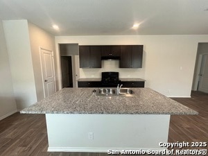 Building Photo - 141 Middle Grn Lp