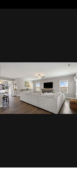 Building Photo - 1649 Hearthstone Dr