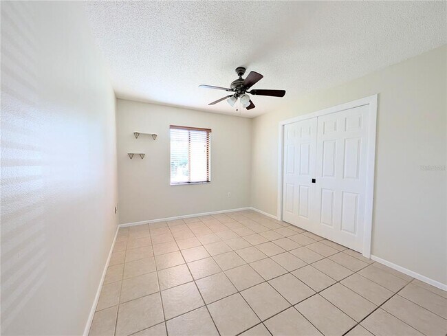 Building Photo - 1122 68th Ave Dr W