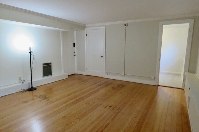 Building Photo - 124