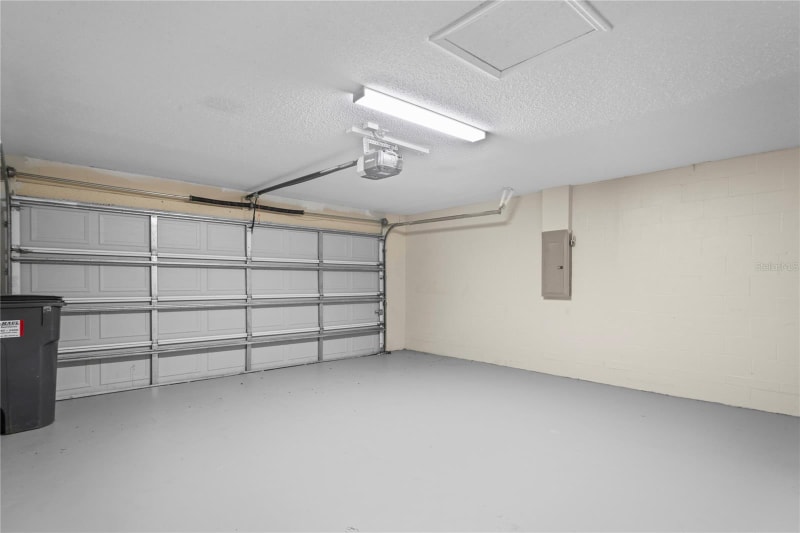 Building Photo - 11829 Kestrel Dr