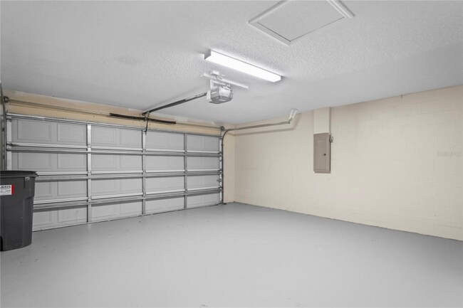 Building Photo - 11829 Kestrel Dr